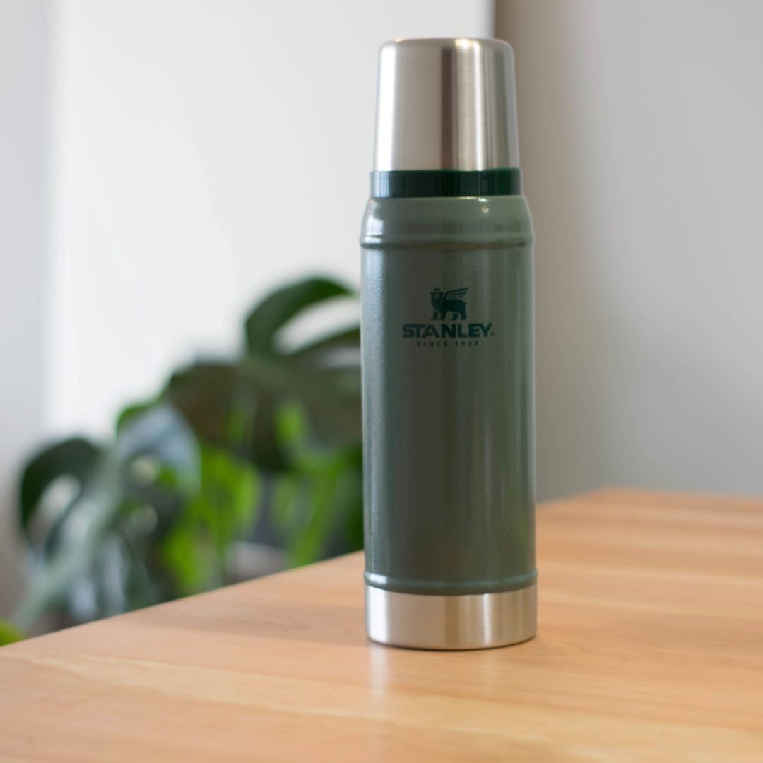 Termo Verde Stanley - 591ml - Maca.cl